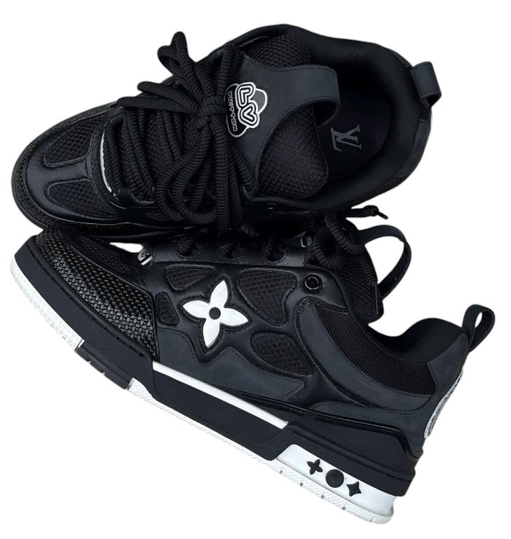 Louis Vuitton “LV Skate” negro/blanco