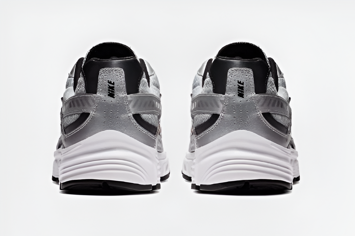 Nike Initiator , plateado metálico/negro blanco